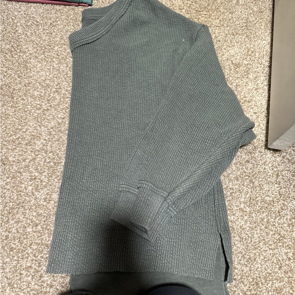 Aerie Green Knit Sweater